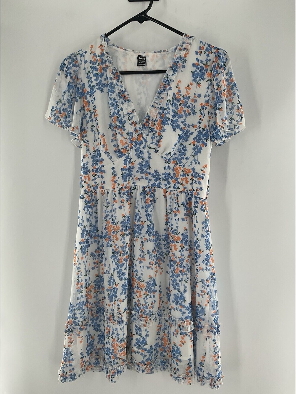 Leasty Women’s Size Medium V-Neck Short Sleeve Fit And Flare Floral Dress 138